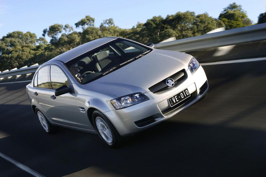  Holden Commodore Omega 2006 года  (фото 33 из 51)